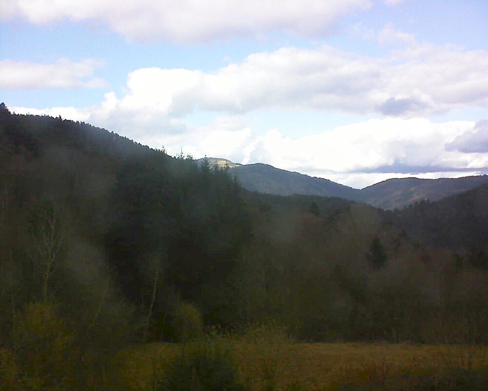 Le petit ballon vu depuis le Domaine Langmatt à Murbach le 01.03.2026 à 15:00 Le petit ballon (Alsace, Vosges) le 01.03.2026 à 15:00