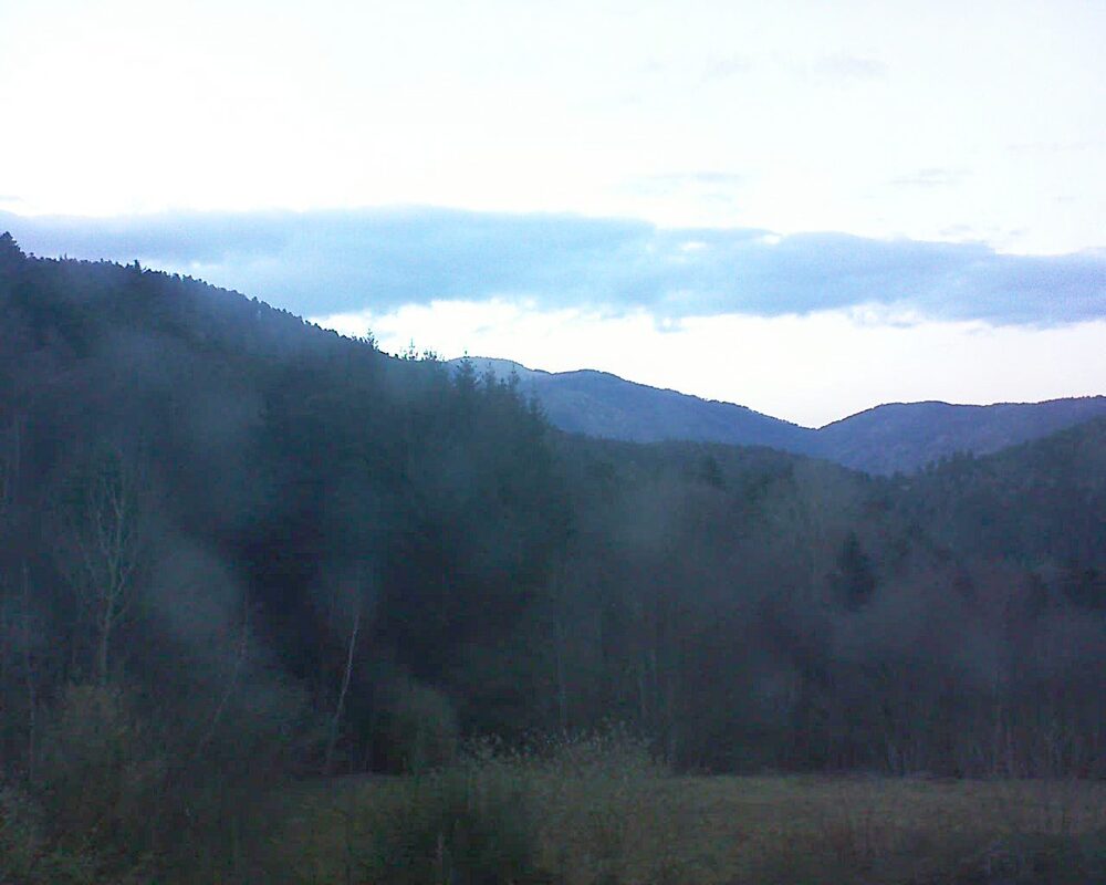 Le petit ballon vu depuis le Domaine Langmatt à Murbach le 01.03.2026 à 18:15 Le petit ballon (Alsace, Vosges) le 01.03.2026 à 18:15