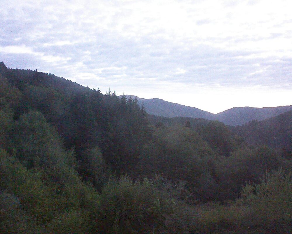 Le petit ballon vu depuis le Domaine Langmatt à Murbach le 07.08.2026 à 06:00 Le petit ballon (Alsace, Vosges) le 07.08.2026 à 06:00