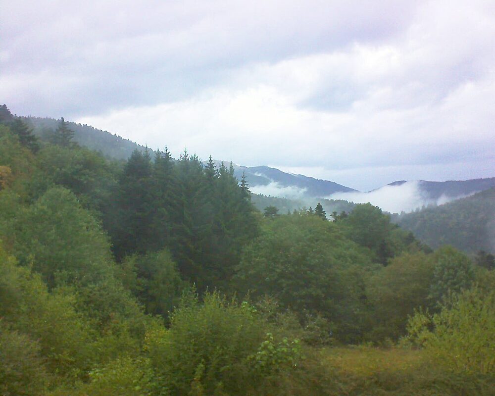 Le petit ballon vu depuis le Domaine Langmatt à Murbach le 21.08.2026 à 18:30 Le petit ballon (Alsace, Vosges) le 21.08.2026 à 18:30