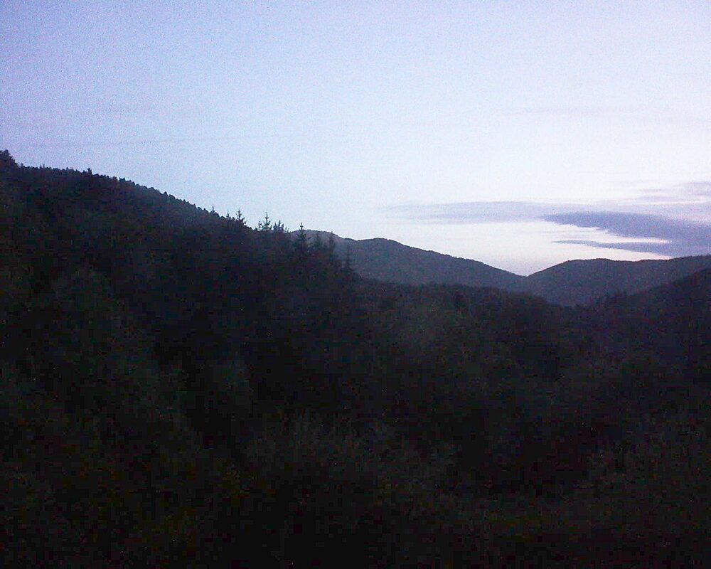 Le petit ballon vu depuis le Domaine Langmatt à Murbach le 01.09.2026 à 06:30 Le petit ballon (Alsace, Vosges) le 01.09.2026 à 06:30