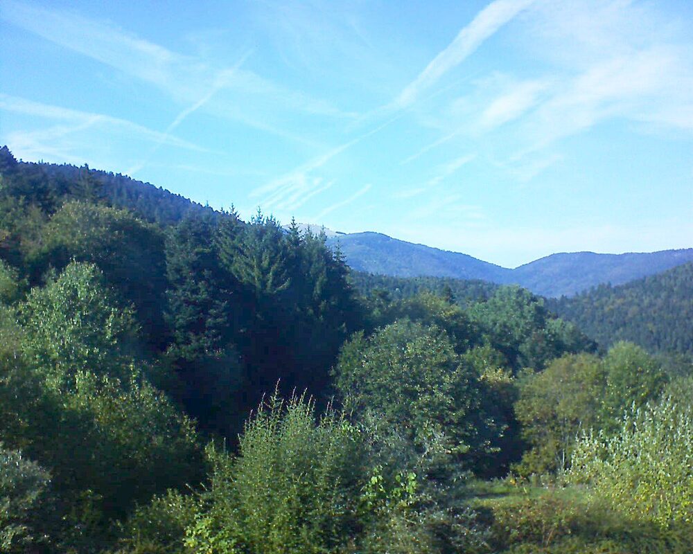 Le petit ballon vu depuis le Domaine Langmatt à Murbach le 26.09.2026 à 16:30 Le petit ballon (Alsace, Vosges) le 26.09.2026 à 16:30